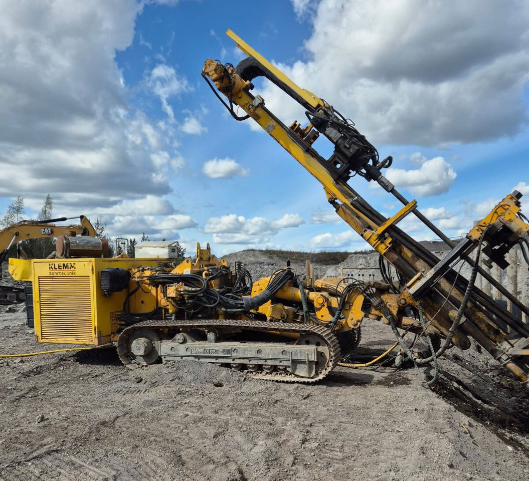 Klemm KR 805-2 - Сваебойная установка: фото 2 Klemm KR 805-2 - Сваебойная установка: фото 2