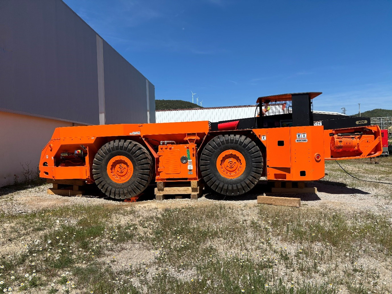 Komatsu 10SC32-48D-5 - Тоннелепроходческий комплекс, Внедорожный самосвал: фото 2 Komatsu 10SC32-48D-5 - Тоннелепроходческий комплекс, Внедорожный самосвал: фото 2