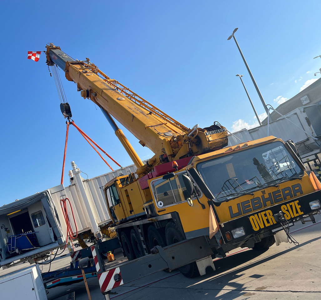 Liebherr LTM 1090-2 - Мобильный кран: фото 1 Liebherr LTM 1090-2 - Мобильный кран: фото 1