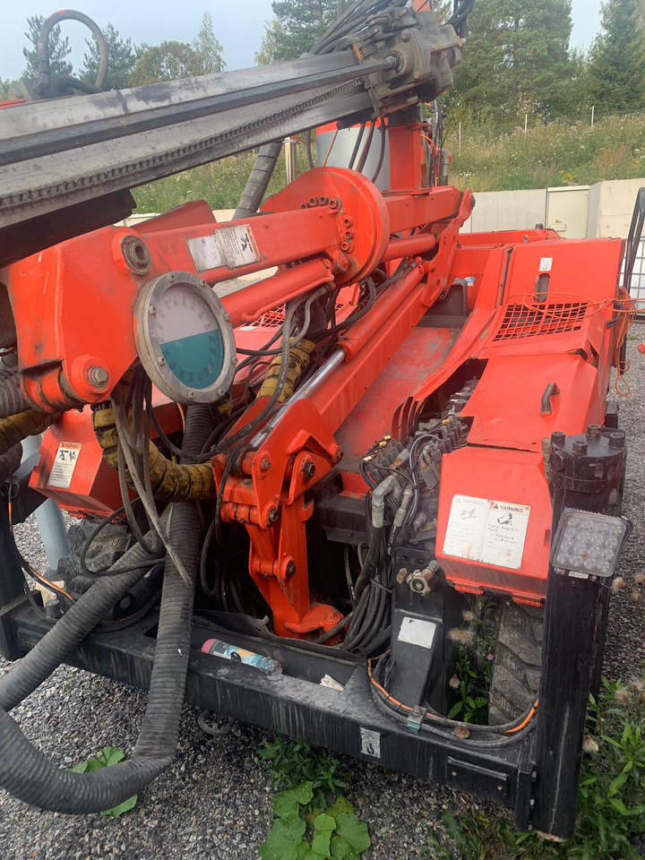 Sandvik DC122R - Буровая машина: фото 3 Sandvik DC122R - Буровая машина: фото 3