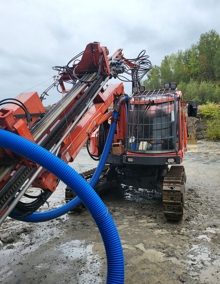 Sandvik DX800 - Буровая машина: фото 3 Sandvik DX800 - Буровая машина: фото 3