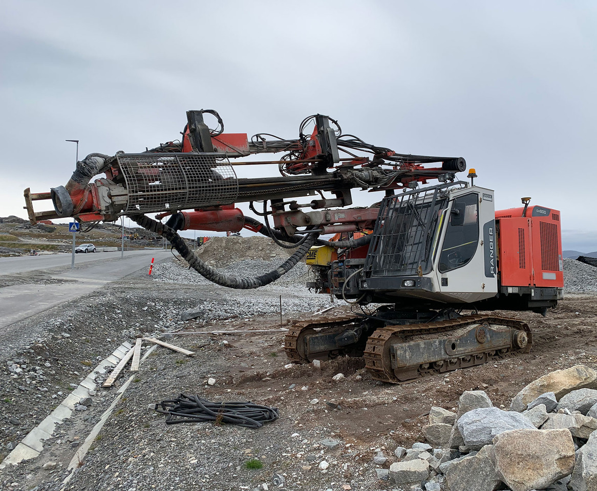 Sandvik DX800 - Буровая машина: фото 2 Sandvik DX800 - Буровая машина: фото 2