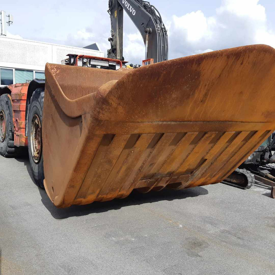 Sandvik LH517 - Горнодобывающая техника: фото 1 Sandvik LH517 - Горнодобывающая техника: фото 1