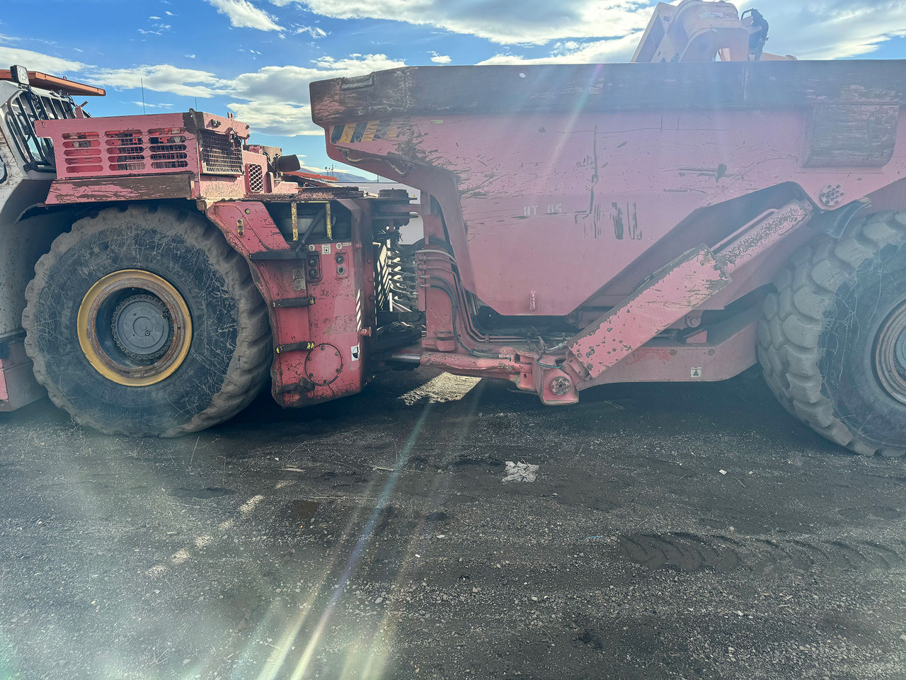 Sandvik TH430 - Горнодобывающая техника: фото 4 Sandvik TH430 - Горнодобывающая техника: фото 4