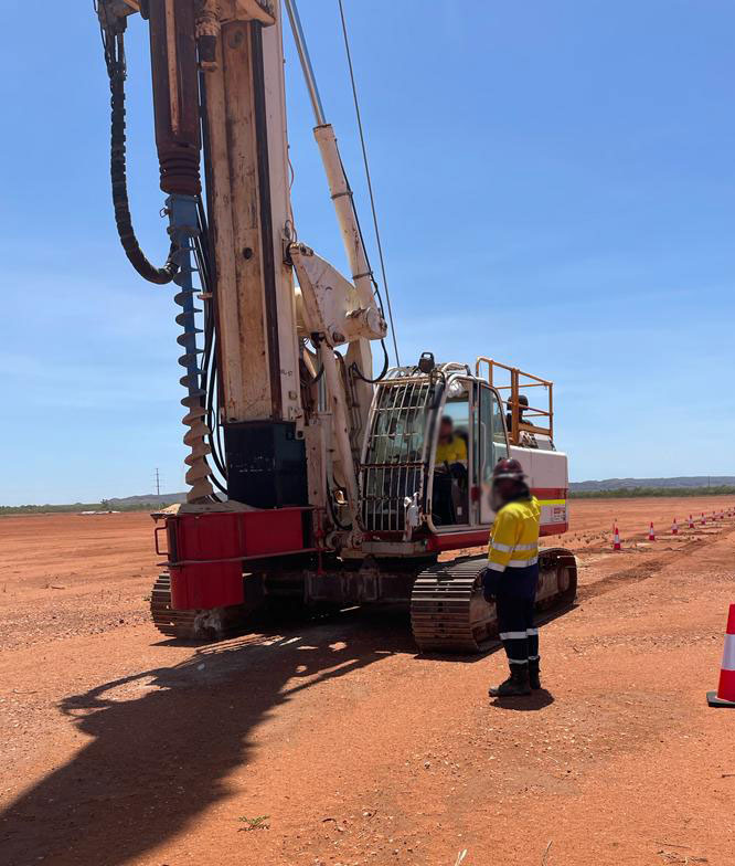 Soilmec SR-30 - Сваебойная установка: фото 3 Soilmec SR-30 - Сваебойная установка: фото 3
