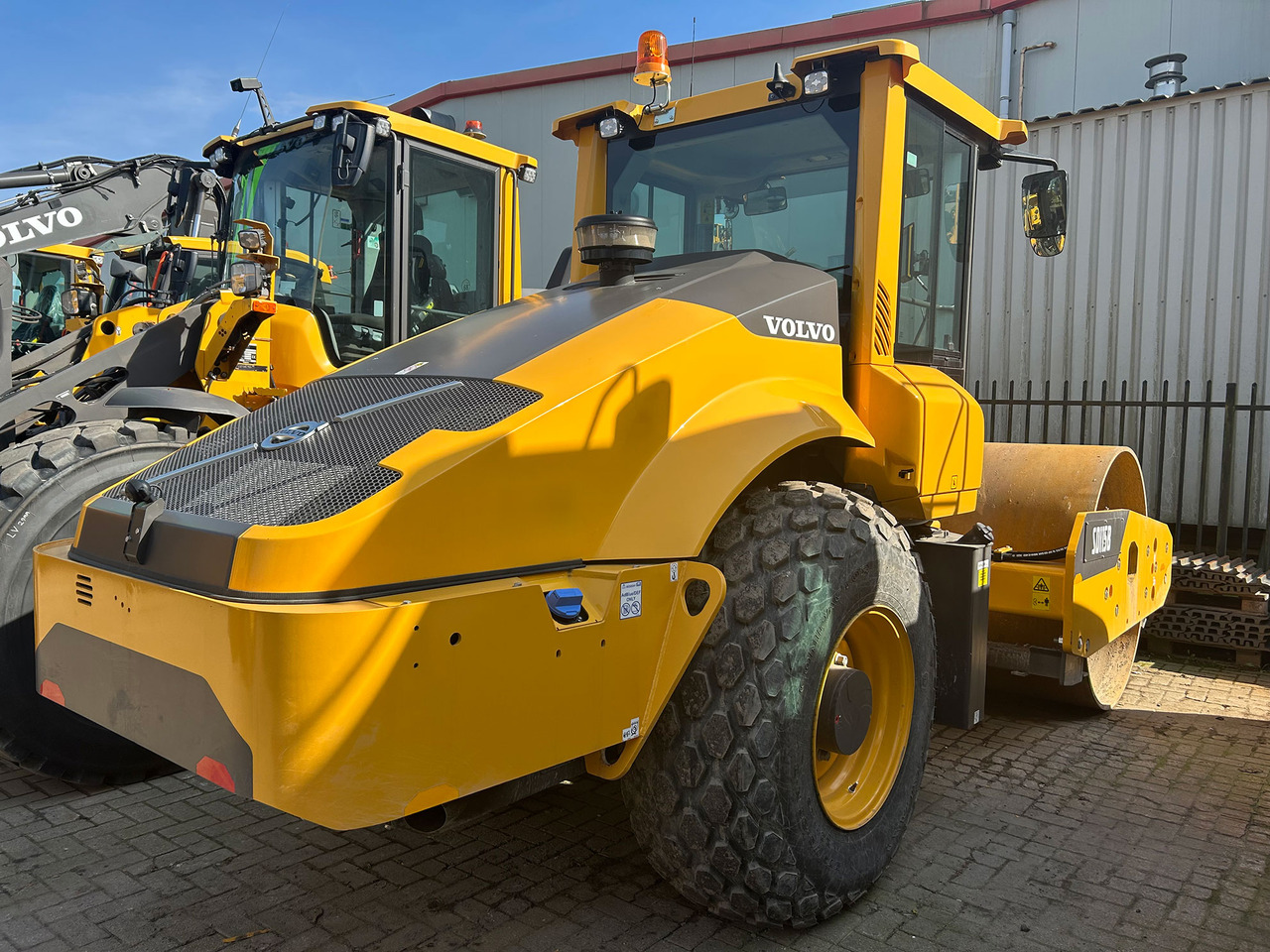 Volvo SD115B - Компактор: фото 3 Volvo SD115B - Компактор: фото 3