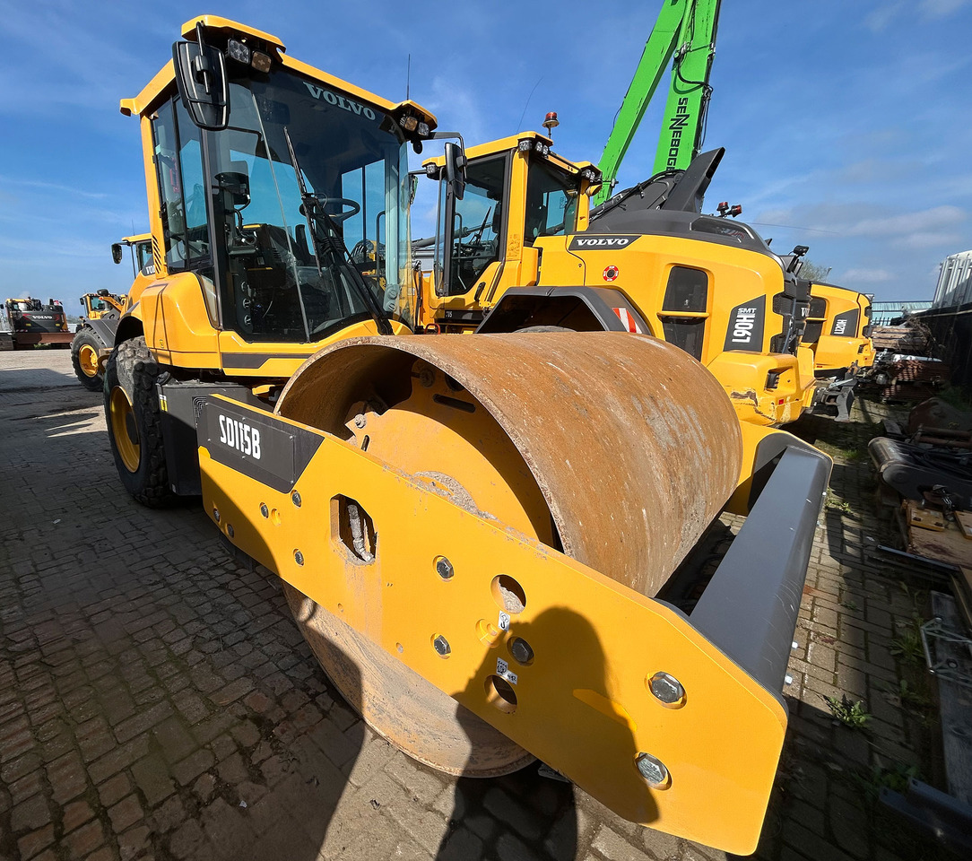 Volvo SD115B - Компактор: фото 1 Volvo SD115B - Компактор: фото 1