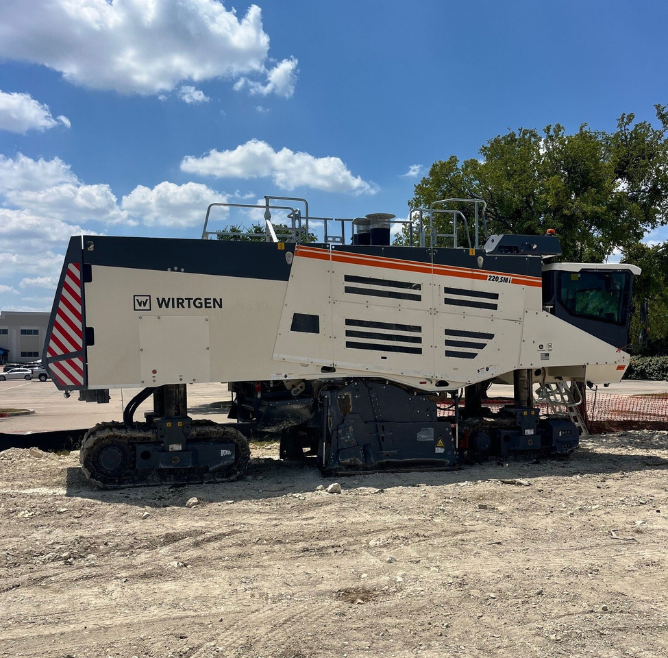 Wirtgen 220 SMI - Дорожная фреза: фото 2 Wirtgen 220 SMI - Дорожная фреза: фото 2