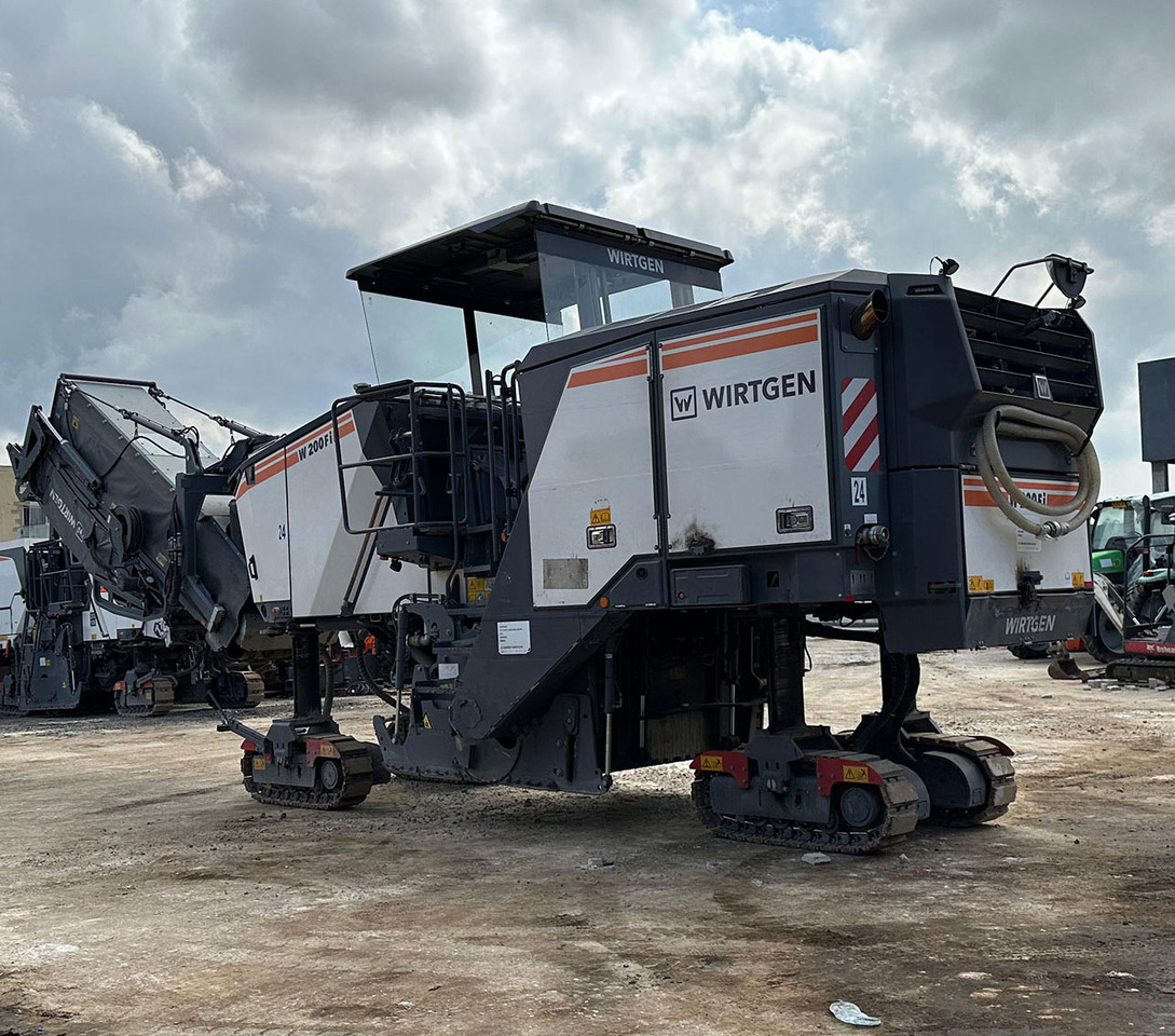 Wirtgen W 200 Fi - Дорожная фреза: фото 3 Wirtgen W 200 Fi - Дорожная фреза: фото 3