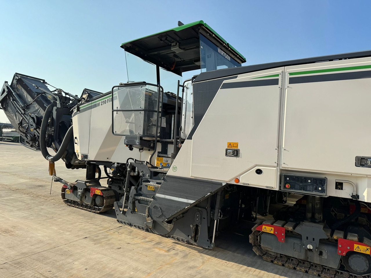 Wirtgen W 210 FI - Дорожная фреза: фото 4 Wirtgen W 210 FI - Дорожная фреза: фото 4