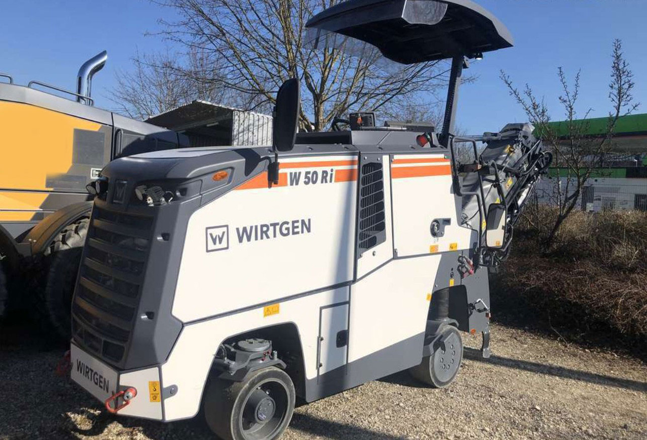 Wirtgen W 50 Ri - Дорожная фреза: фото 1 Wirtgen W 50 Ri - Дорожная фреза: фото 1