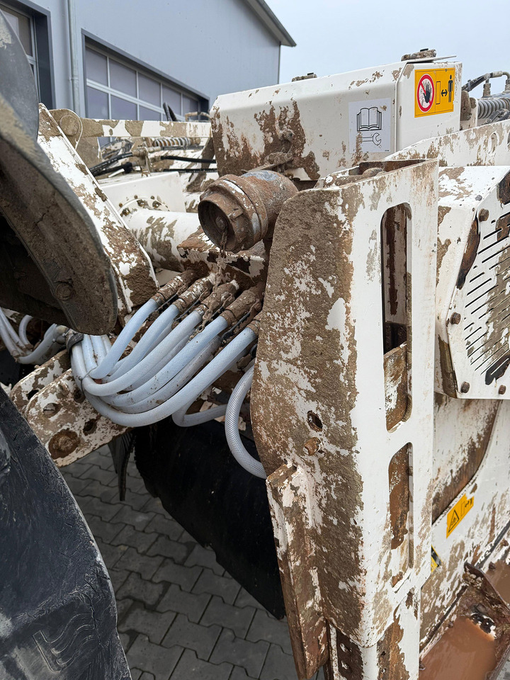 Wirtgen WS 250 - Стабилизатор грунта: фото 3 Wirtgen WS 250 - Стабилизатор грунта: фото 3