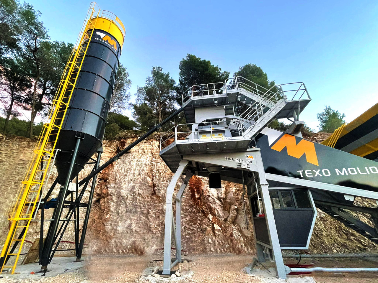 FABO mobile concrete batching plant - Бетонный завод: фото 1 FABO mobile concrete batching plant - Бетонный завод: фото 1