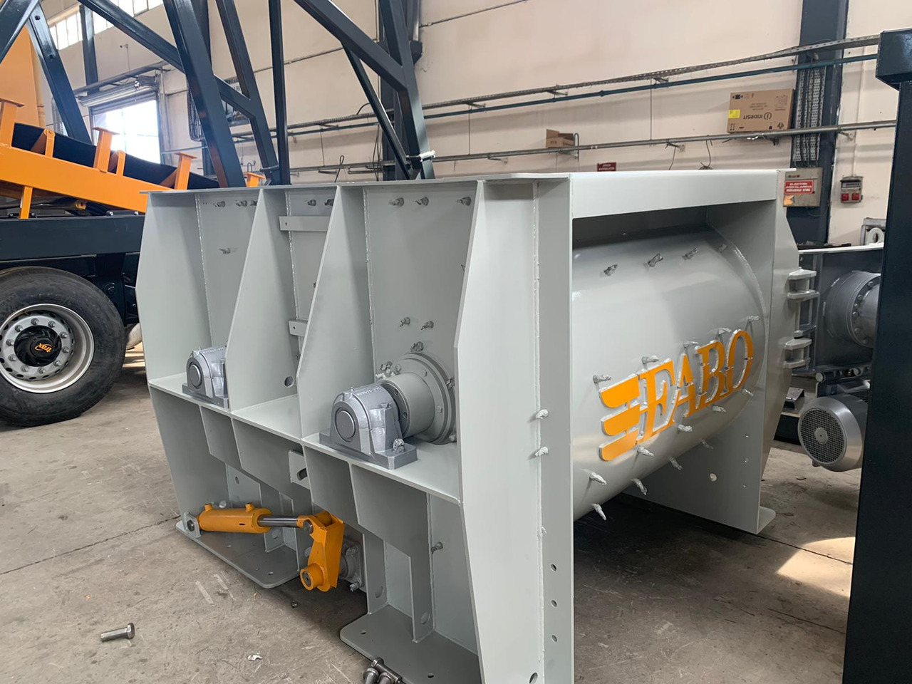 FABO twin shaft mixer - Бетономешалка: фото 5 FABO twin shaft mixer - Бетономешалка: фото 5