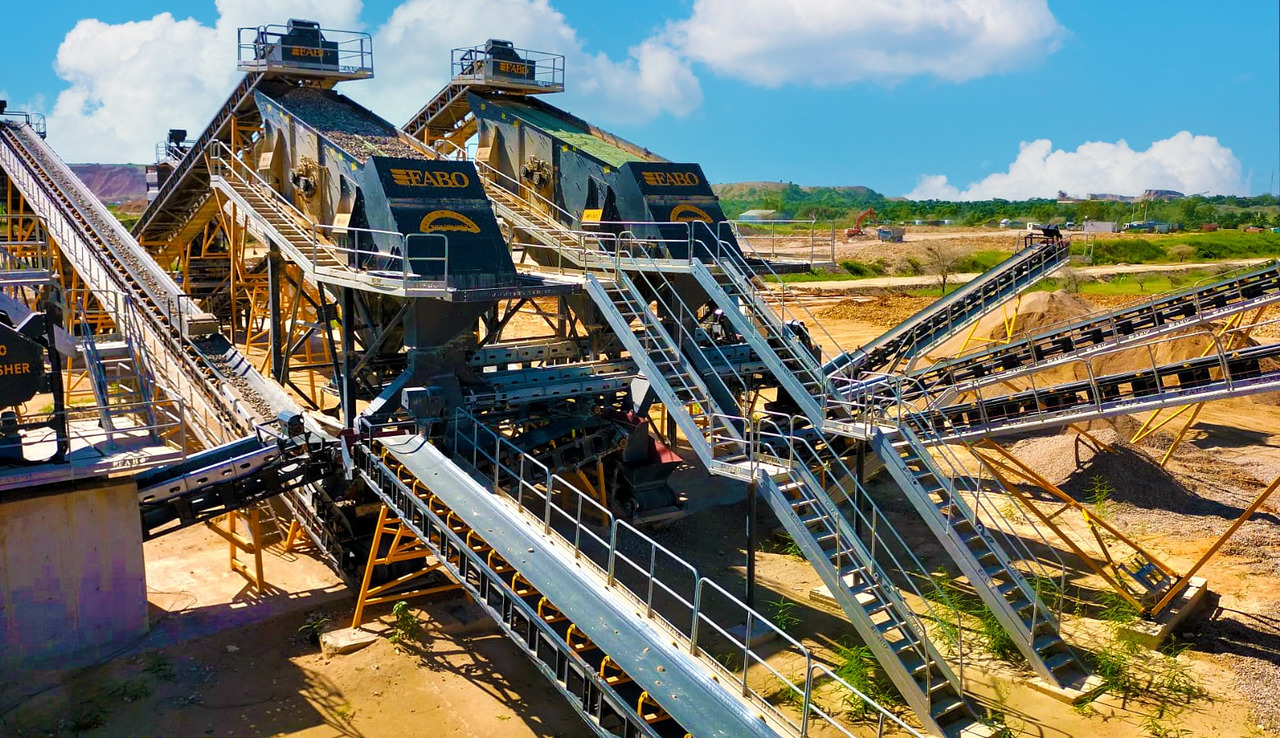 FABO vibrating screen - Грохот: фото 1 FABO vibrating screen - Грохот: фото 1