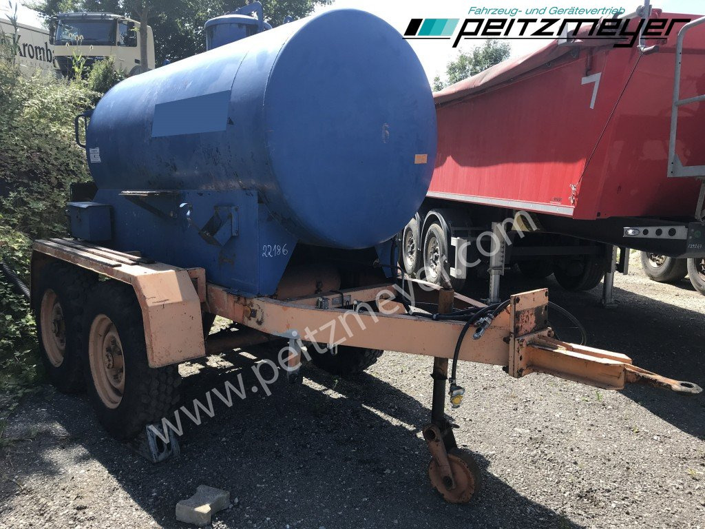 BATHE TANDEMANHÄNGER Bitum / Teerkocher 2,8 m³ - Гудронатор: фото 1 BATHE TANDEMANHÄNGER Bitum / Teerkocher 2,8 m³ - Гудронатор: фото 1