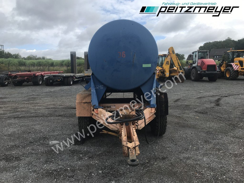 BATHE TANDEMANHÄNGER Bitum / Teerkocher 3,5 m³ - Гудронатор: фото 5 BATHE TANDEMANHÄNGER Bitum / Teerkocher 3,5 m³ - Гудронатор: фото 5