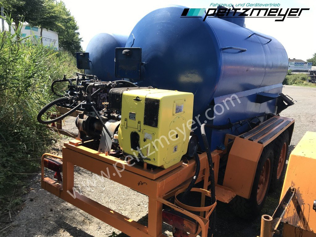 BATHE TANDEMANHÄNGER Bitum / Teerkocher 3,5 m³ Hatz DIesel 1 D 81 C - Гудронатор: фото 1 BATHE TANDEMANHÄNGER Bitum / Teerkocher 3,5 m³ Hatz DIesel 1 D 81 C - Гудронатор: фото 1