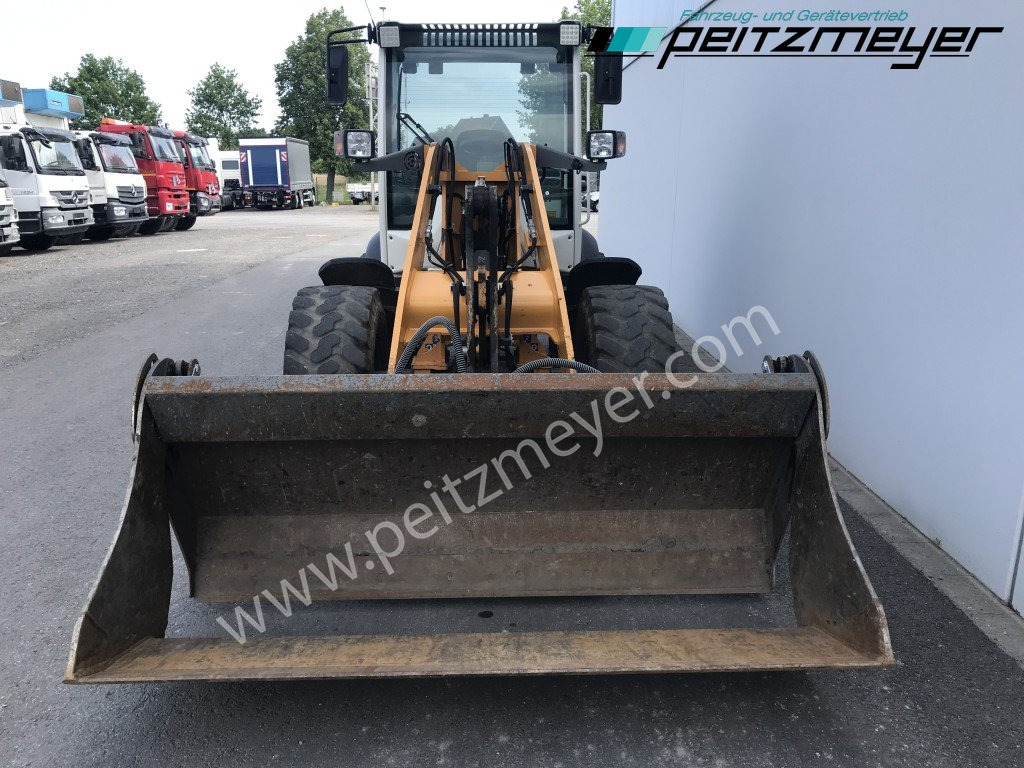 LIEBHERR RADLADER L 508 C 4in1 Schaufel + Palettengabel - Колёсный погрузчик: фото 5 LIEBHERR RADLADER L 508 C 4in1 Schaufel + Palettengabel - Колёсный погрузчик: фото 5