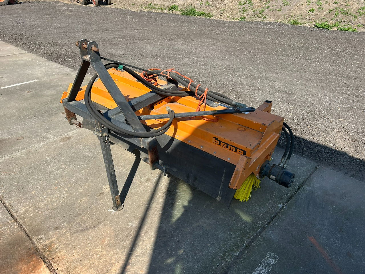 Boxer 1550 Schleppo veegmachine nieuwe borstel - Щетка: фото 2 Boxer 1550 Schleppo veegmachine nieuwe borstel - Щетка: фото 2