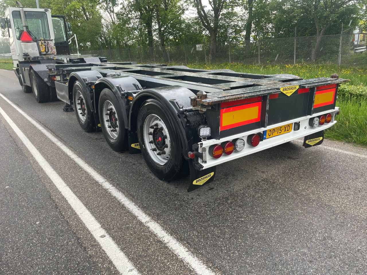 Broshuis Mfcc 20-30-40-45 FT HC / Disc brakes / Lifting axle / led / NL trailer/ - Полуприцеп-контейнеровоз/ Сменный кузов: фото 3 Broshuis Mfcc 20-30-40-45 FT HC / Disc brakes / Lifting axle / led / NL trailer/ - Полуприцеп-контейнеровоз/ Сменный кузов: фото 3