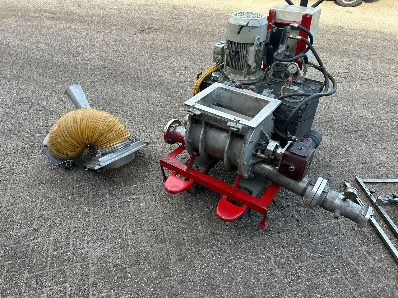 Overige mobile EBC rotory - electr/hydro unit zelf suport 380 v / agrarisch - Навесное оборудование для Сельскохозяйственной техники: фото 1 Overige mobile EBC rotory - electr/hydro unit zelf suport 380 v / agrarisch - Навесное оборудование для Сельскохозяйственной техники: фото 1