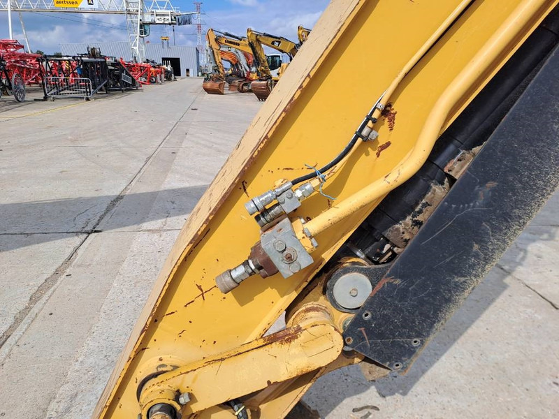 Гусеничный экскаватор Cat 330DL UHD (21m UHD + Short Arm): фото 10