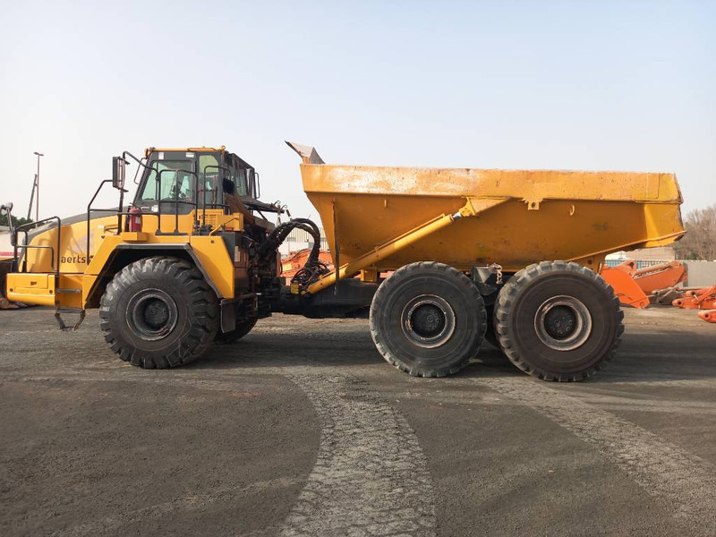 Komatsu HM400-3R (4 pcs available in Abu Dhabi) - Сочленённый самосвал: фото 1 Komatsu HM400-3R (4 pcs available in Abu Dhabi) - Сочленённый самосвал: фото 1