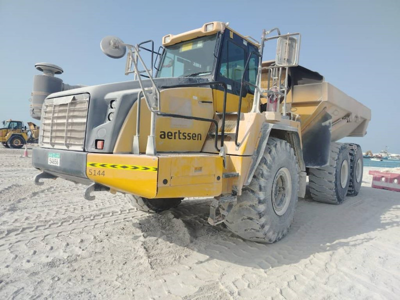 Komatsu HM400-3R (4 pieces available in Abu Dhabi) - Сочленённый самосвал: фото 3 Komatsu HM400-3R (4 pieces available in Abu Dhabi) - Сочленённый самосвал: фото 3