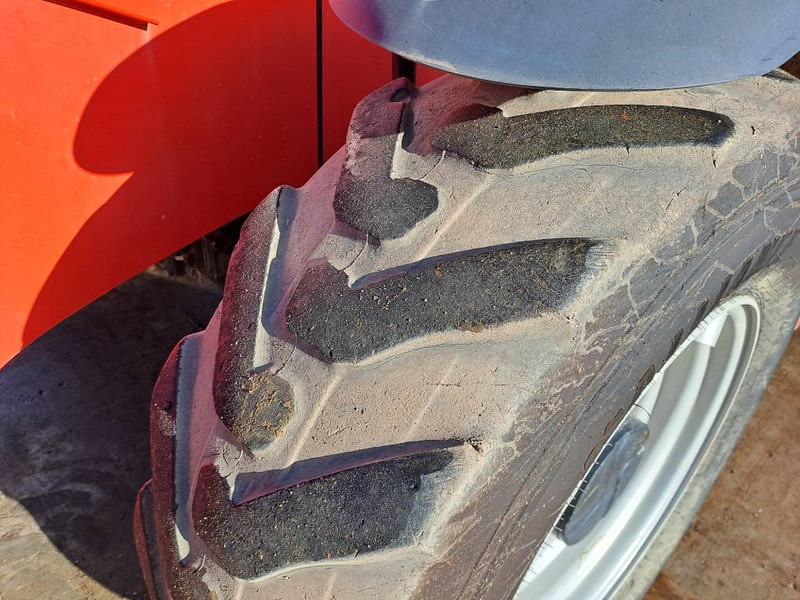 Manitou MT 1440 - Телескопический погрузчик: фото 4 Manitou MT 1440 - Телескопический погрузчик: фото 4