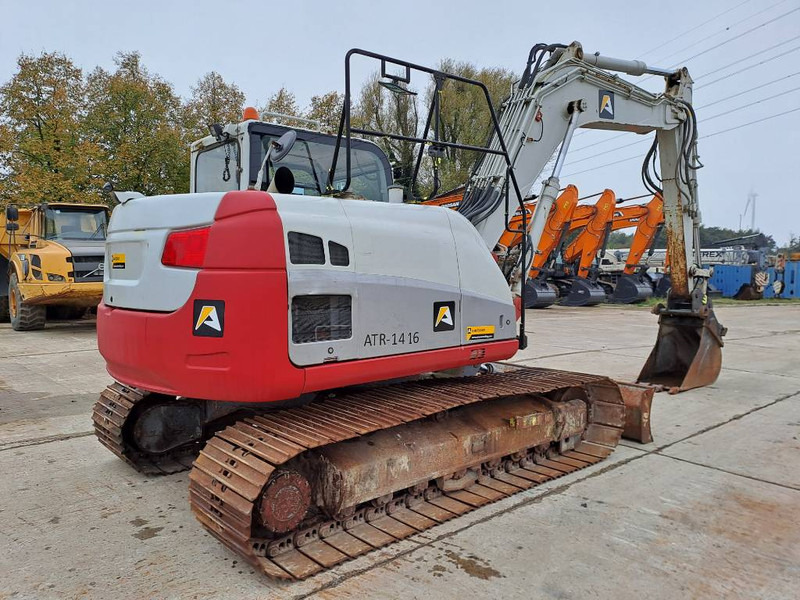 Takeuchi TB2150 - Гусеничный экскаватор: фото 4 Takeuchi TB2150 - Гусеничный экскаватор: фото 4