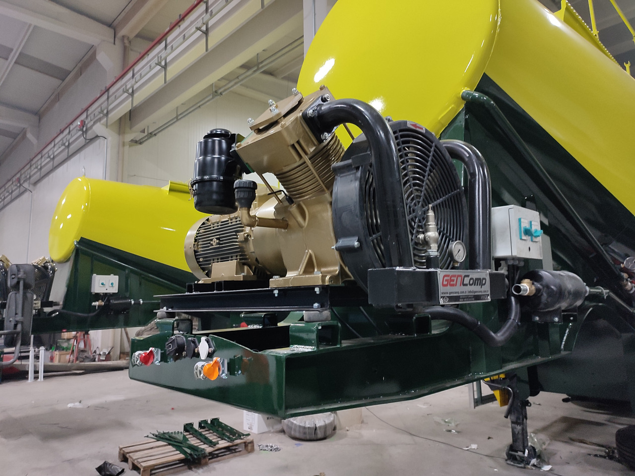 SINAN Steel V type - Полуприцеп цистерна для сыпучих грузов: фото 5 SINAN Steel V type - Полуприцеп цистерна для сыпучих грузов: фото 5