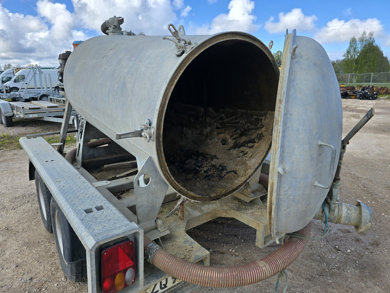 Bunnefeld Haren PAH3500 - Прицеп-цистерна: фото 4 Bunnefeld Haren PAH3500 - Прицеп-цистерна: фото 4