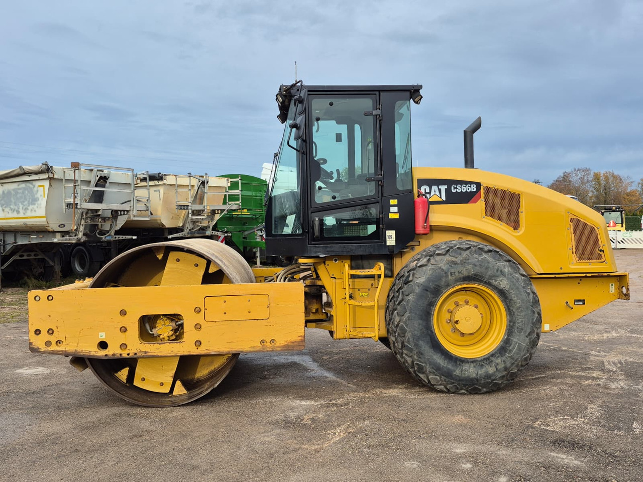 CATERPILLAR CS66B EPA - Каток: фото 4 CATERPILLAR CS66B EPA - Каток: фото 4