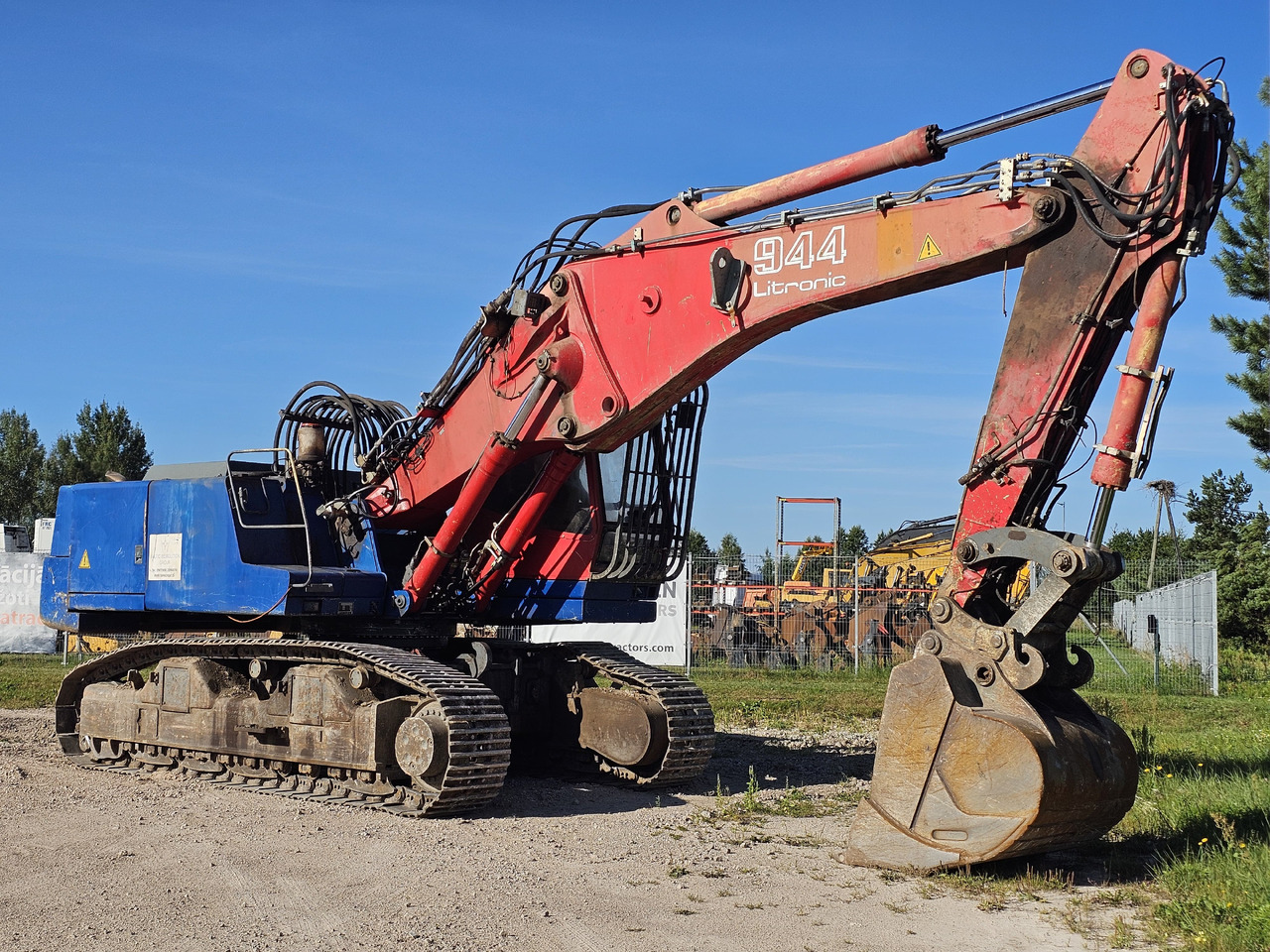 LIEBHERR R944B VH-HD. UHD boom and standart boom included. - Экскаватор для демонтажных работ: фото 3 LIEBHERR R944B VH-HD. UHD boom and standart boom included. - Экскаватор для демонтажных работ: фото 3