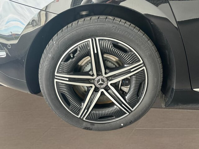 MERCEDES-BENZ EQE 350 4Matic AMG LINE+AC+ELECTRIC ART+ADVANCED... - Седан: фото 3 MERCEDES-BENZ EQE 350 4Matic AMG LINE+AC+ELECTRIC ART+ADVANCED... - Седан: фото 3