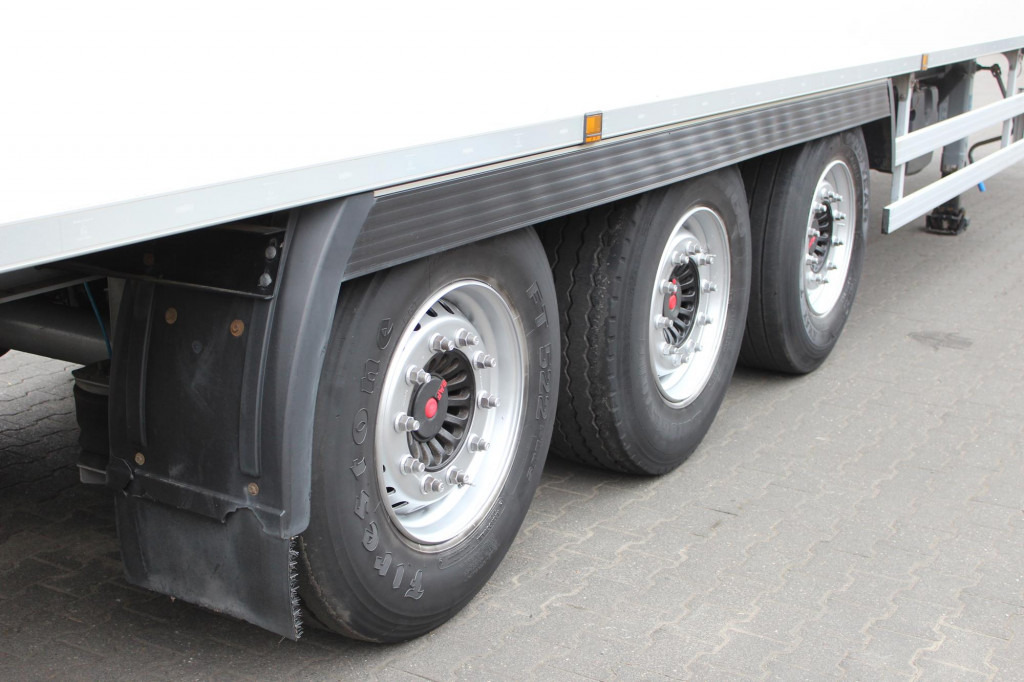 Chereau CV 1550 Strom 2,60h TW Liftachse SAF FRC - Полуприцеп-рефрижератор: фото 4 Chereau CV 1550 Strom 2,60h TW Liftachse SAF FRC - Полуприцеп-рефрижератор: фото 4