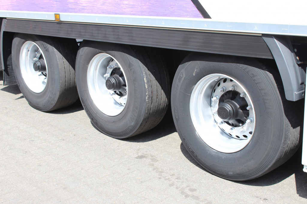 Chereau TK SLXi Spectrum Bi-Multi-Temp. TW FRC 26 - Полуприцеп-рефрижератор: фото 3 Chereau TK SLXi Spectrum Bi-Multi-Temp. TW FRC 26 - Полуприцеп-рефрижератор: фото 3