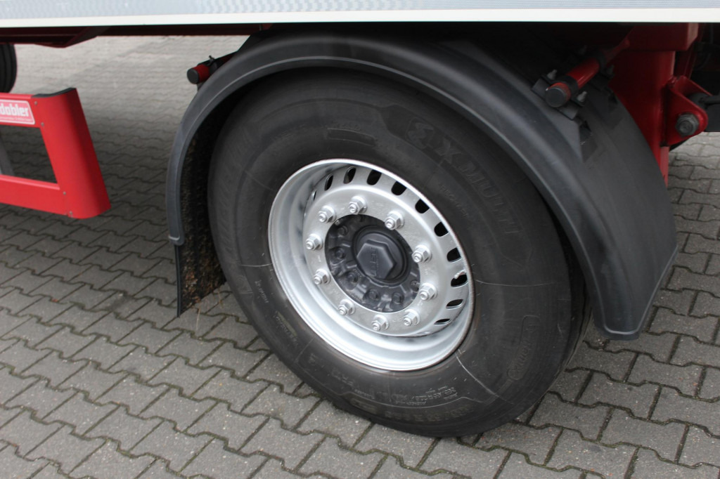 Geidobler koffer 2-Achser JOST - Прицеп-фургон: фото 4 Geidobler koffer 2-Achser JOST - Прицеп-фургон: фото 4