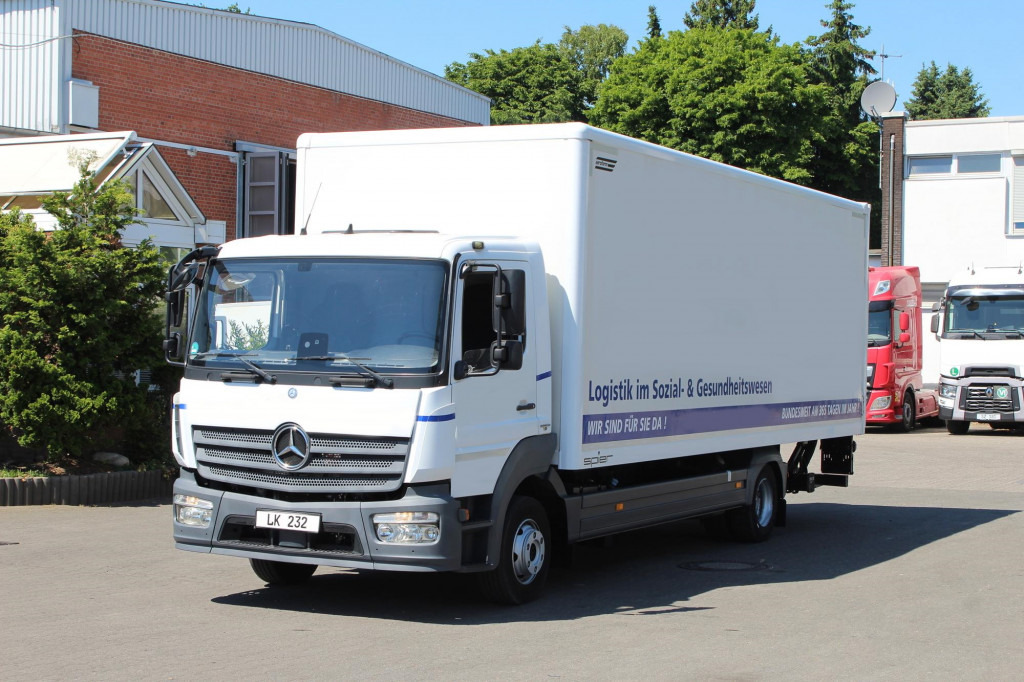Mercedes-Benz Atego 1221 E6 Koffer Klima LDW Schalter LBW - Грузовик: фото 1 Mercedes-Benz Atego 1221 E6 Koffer Klima LDW Schalter LBW - Грузовик: фото 1