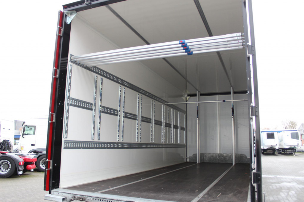 Mercedes-Benz Atego 1530 Koffer DS Schlafkab Durchladen 99Tkm! - Коммерческий автомобиль: фото 4 Mercedes-Benz Atego 1530 Koffer DS Schlafkab Durchladen 99Tkm! - Коммерческий автомобиль: фото 4