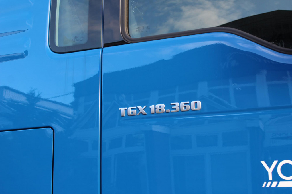 MAN TGX 18.360 Retarder Plane Edscha Aluwand - Тентованный грузовик: фото 4 MAN TGX 18.360 Retarder Plane Edscha Aluwand - Тентованный грузовик: фото 4