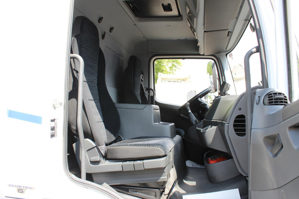 Mercedes-Benz Atego 1321 E6 Koffer Klima Kamera Schalter LBW - Грузовик с закрытым кузовом: фото 4 Mercedes-Benz Atego 1321 E6 Koffer Klima Kamera Schalter LBW - Грузовик с закрытым кузовом: фото 4