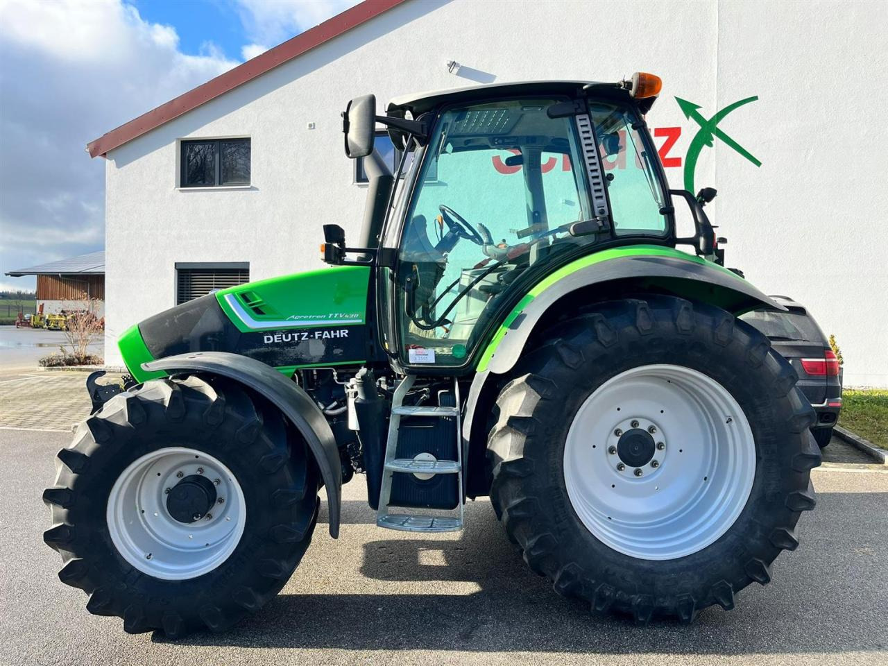Deutz-Fahr Agrotron TTV 430 - Трактор: фото 3 Deutz-Fahr Agrotron TTV 430 - Трактор: фото 3