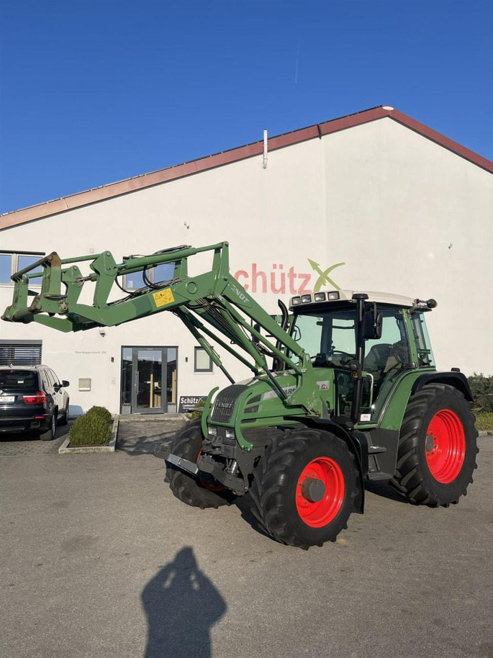 Fendt 309 Ci mit Frontlader, FKH, DL, Klima, 8250Bh, Baujahr 2005 - Трактор: фото 1 Fendt 309 Ci mit Frontlader, FKH, DL, Klima, 8250Bh, Baujahr 2005 - Трактор: фото 1