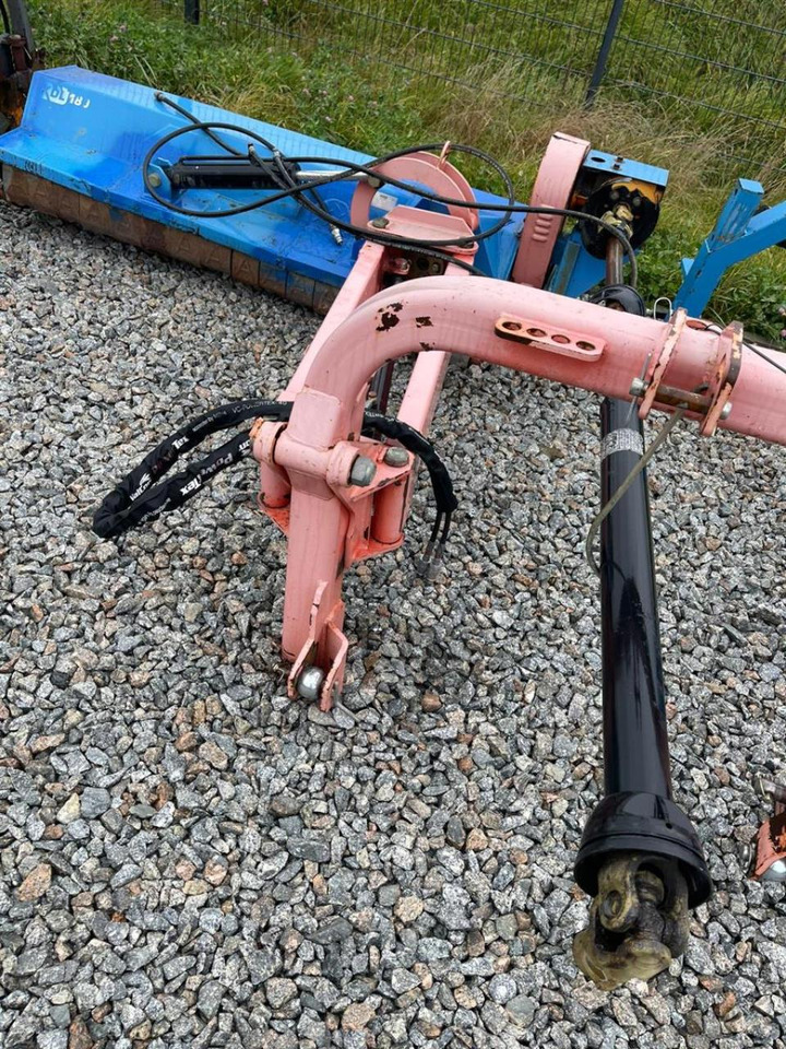 KDL180 Mulcher - Косилка-измельчитель: фото 1 KDL180 Mulcher - Косилка-измельчитель: фото 1