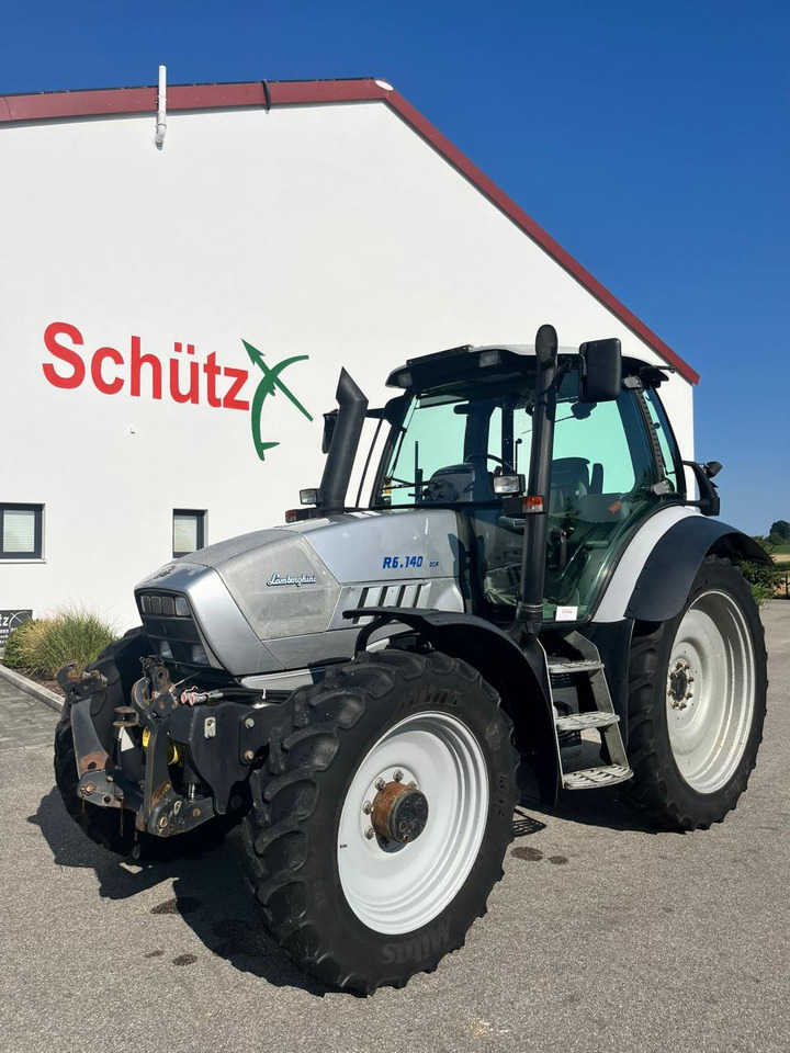 Lamborghini R6.140 DCR mit Frontzapfwelle und Frontkraftheber, Pflegeschlepper - Трактор: фото 1 Lamborghini R6.140 DCR mit Frontzapfwelle und Frontkraftheber, Pflegeschlepper - Трактор: фото 1