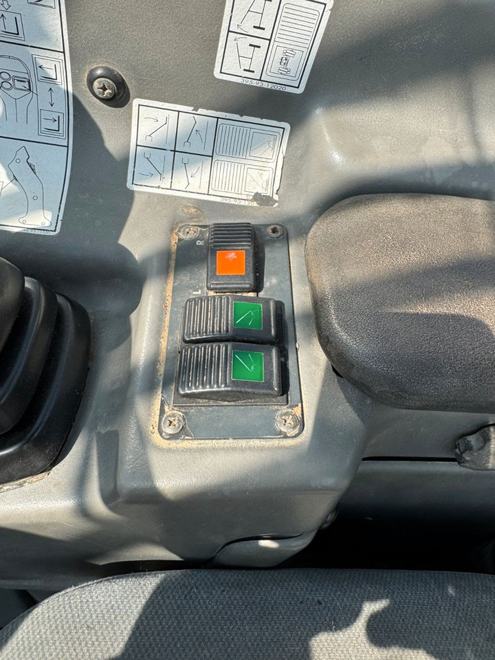 Телескопический погрузчик Komatsu WH 613: фото 11