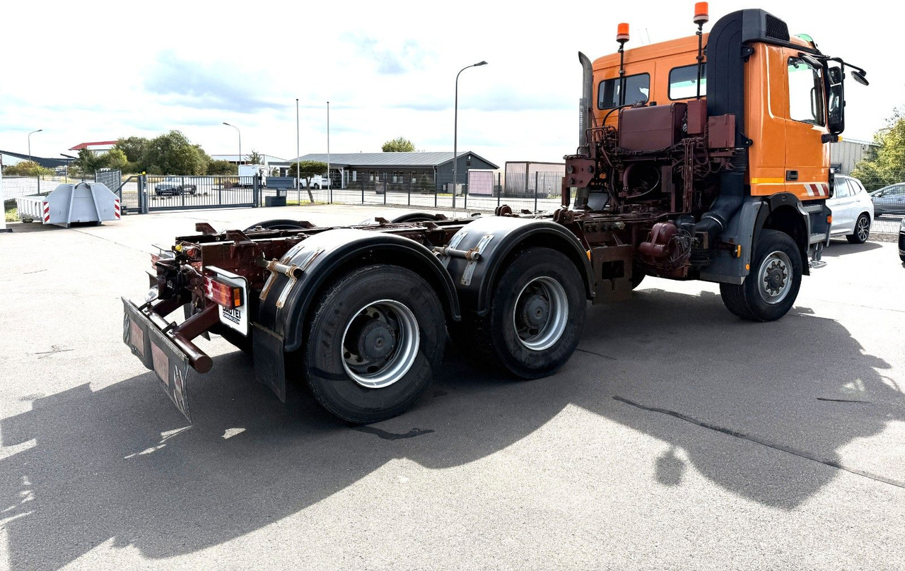 Mercedes-Benz Actros 3340 6x6 Dautel Wechselsystem + Kupplung - Грузовик-шасси: фото 4 Mercedes-Benz Actros 3340 6x6 Dautel Wechselsystem + Kupplung - Грузовик-шасси: фото 4