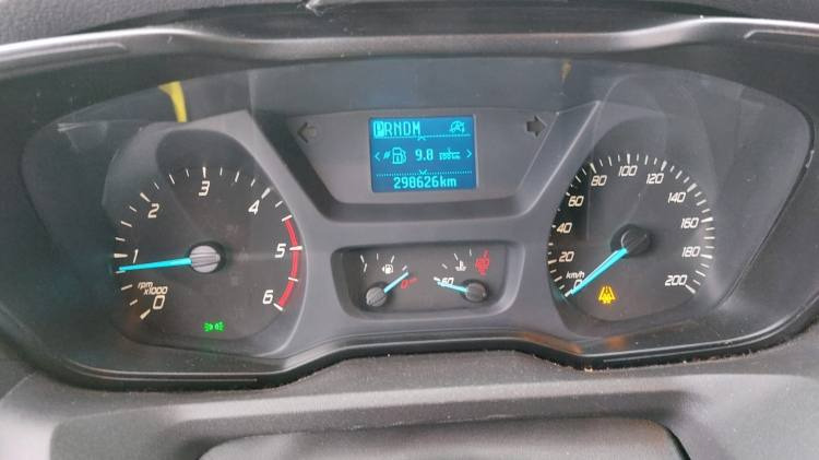 FORD TRANSIT 2,0TDI AMBULANCE KLIMA 12.2018 EURO 6, 3 UNITS - Машина скорой помощи: фото 3 FORD TRANSIT 2,0TDI AMBULANCE KLIMA 12.2018 EURO 6, 3 UNITS - Машина скорой помощи: фото 3